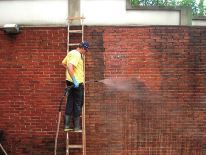 Ciments, peintures, bois : quelle restauration ?