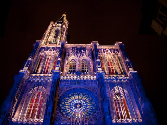 La cathédrale de Strasbourg retrouve ses couleurs pour l'été