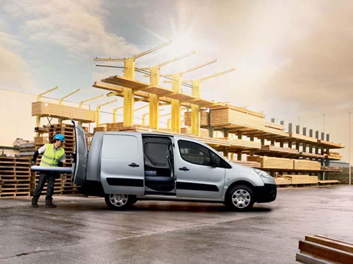 Nouveau Peugeot Partner : le même en mieux !