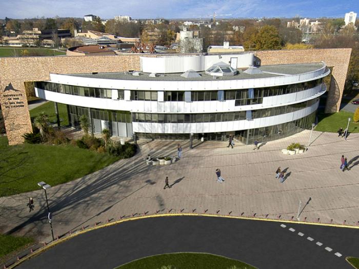 Le nouveau bâtiment de l'université de Pau non conforme