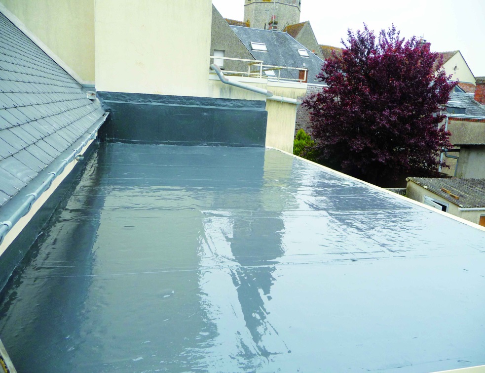 La première solution détanchéité liquide avec complexe disolation intégré