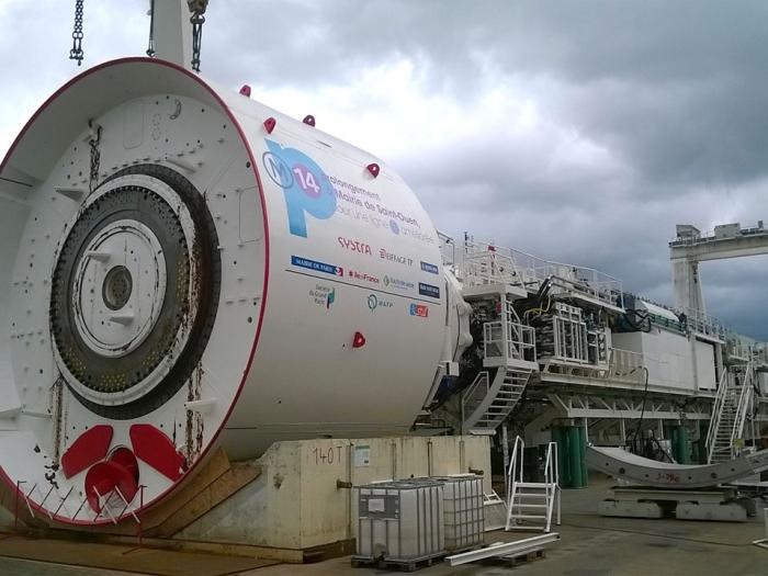 Paris: le prolongement de la ligne 14 du métro sur les rails