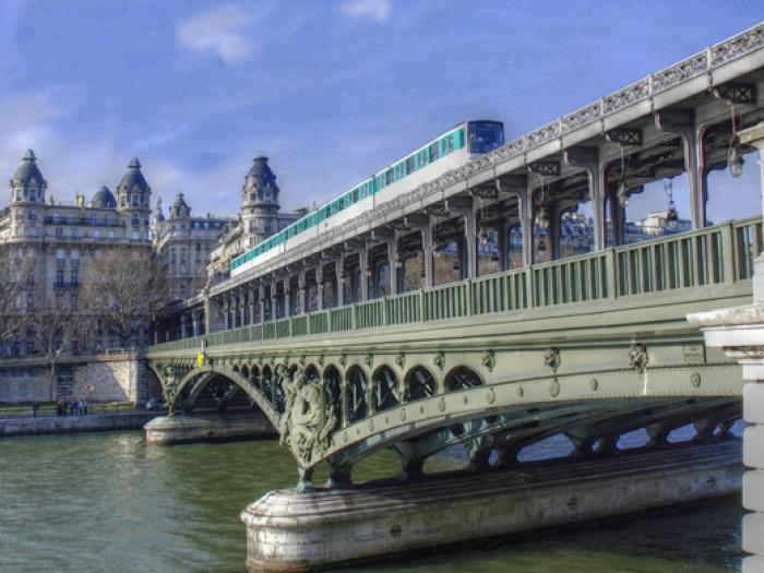 Feu vert pour 3 lignes du Grand Paris et la réinitialisation du PSA d'Aulnay