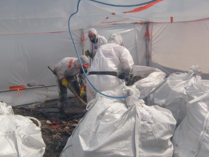 Amiante : l'exposition des jeunes davantage réglementée