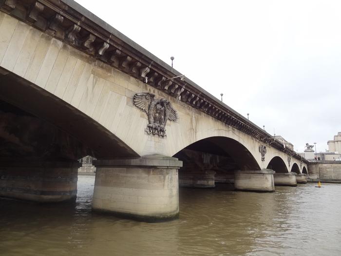 Le pont dIéna consolide ses piles