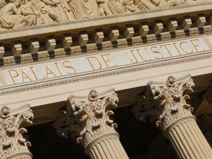 Accusations de travail forcé au Qatar : 2e round pour Vinci