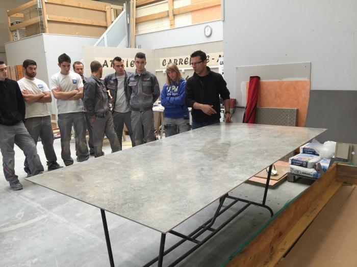 Ma vie d'Apprenti : Alix découvre les carreaux XXL (1/2)