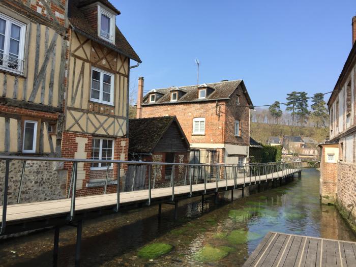 Il faut un programme national pour revitaliser les centres-villes