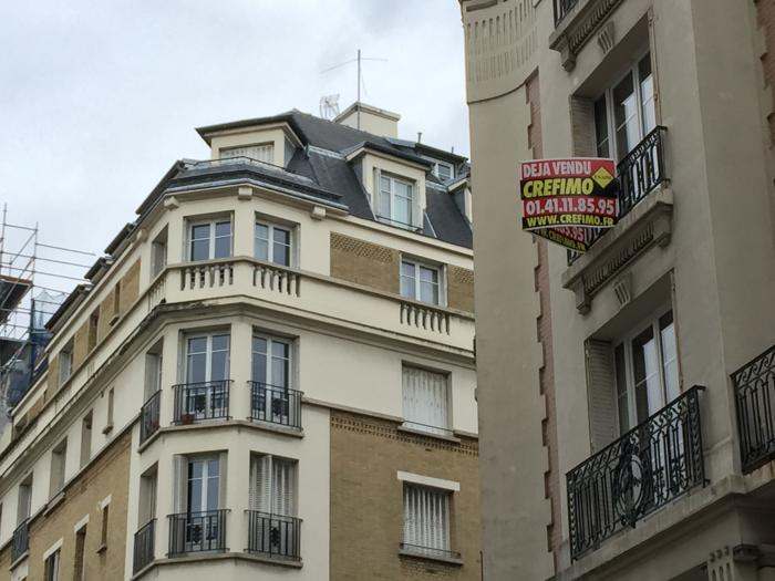 La baisse des taux de crédit immobiliers s'accélère en mars