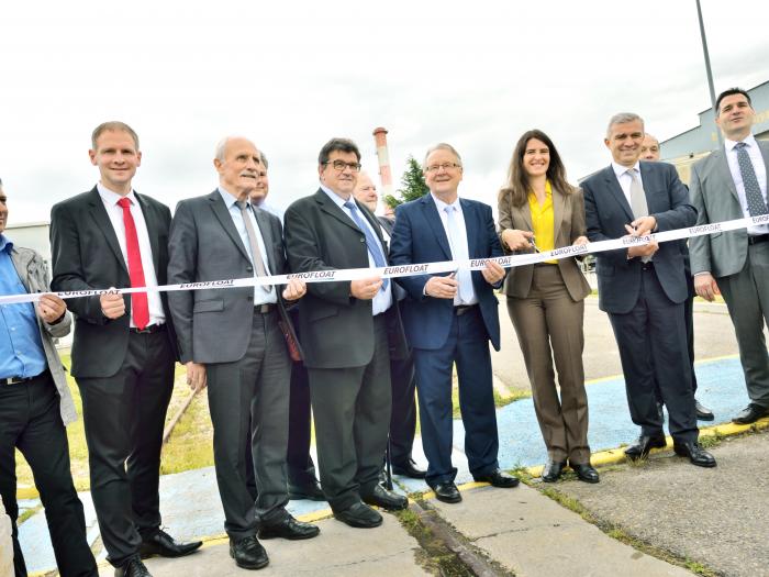 Quand un nouveau four de verre plat voit le jour