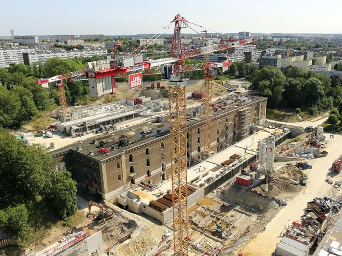 La rentrée universitaire à la citadelle d'Amiens repoussée
