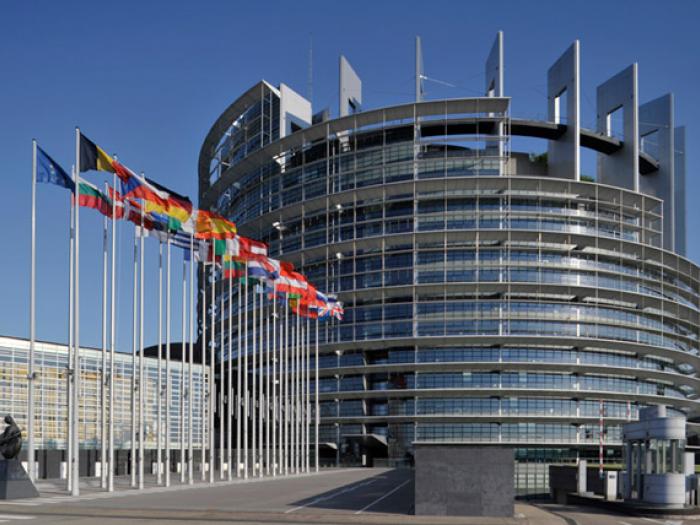 Pollution à l'amiante au Parlement européen : les entreprises relaxées