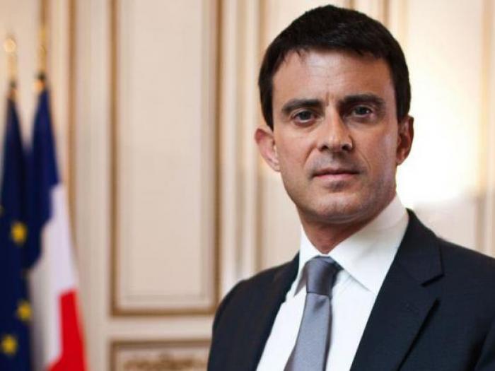 Valls vante la "belle dynamique" du logement social