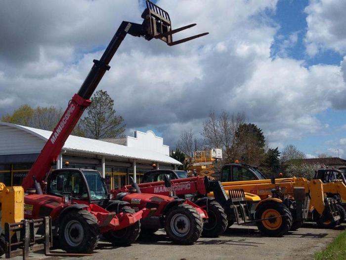 Les voyants au vert pour la distribution et location de matériels