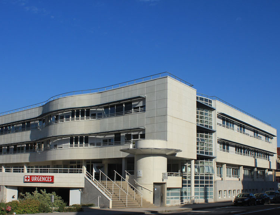 L'hôpital de Pontarlier et une ex-directrice condamnés dans une affaire "amiante"