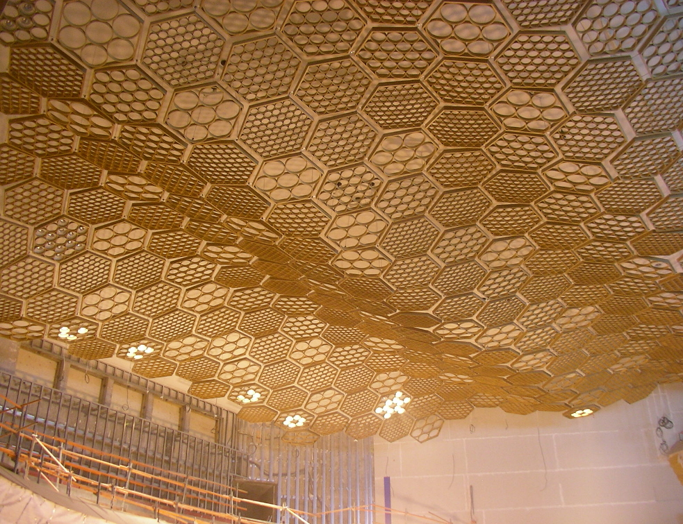 Un ouvrage en staff et en vague à La Seine Musicale