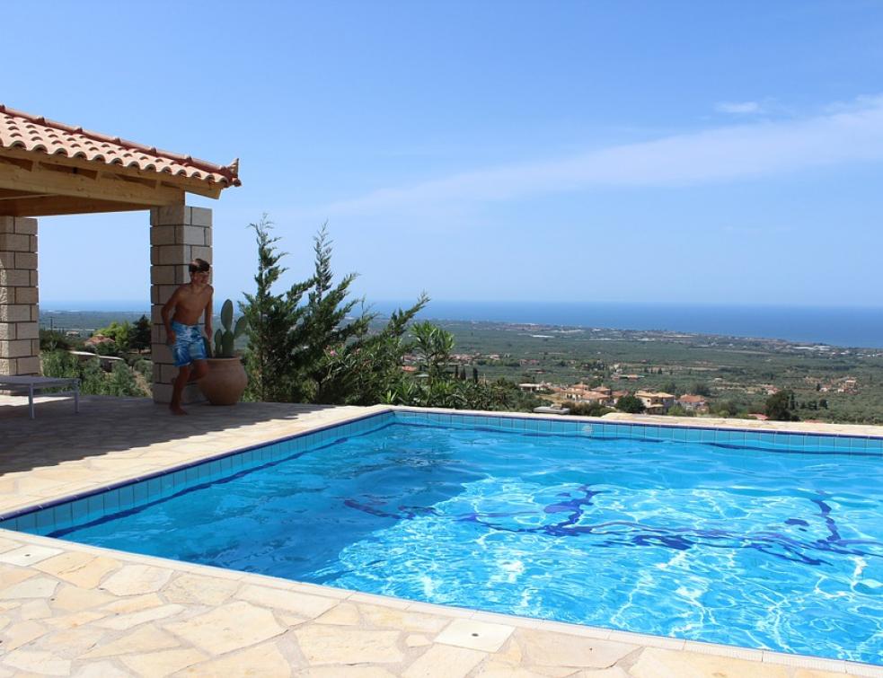 Boom du marché de la piscine avec 2 millions de bassins en France