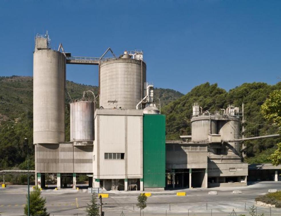 Bras de fer entre la direction et les salariés de LafargeHolcim pour obtenir une prime