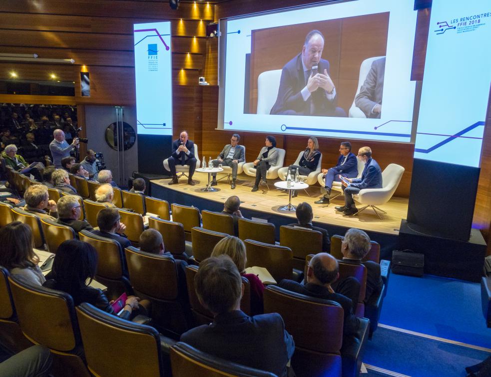 Les installateurs électriciens à l'heure du numérique