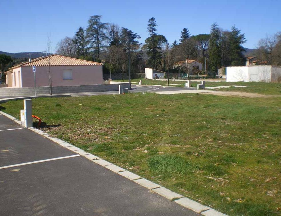 En lotissement, tout bâtiment même public peut être démoli