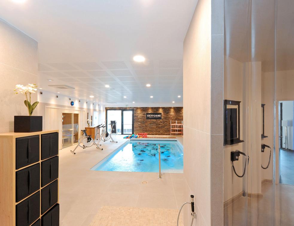 Siniat fête les 10 ans de sa plaque pour locaux humides... qui devient acoustique