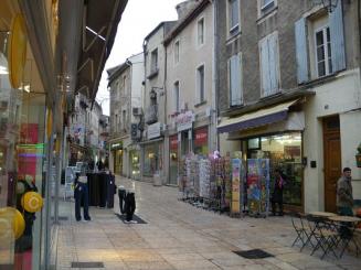 Commerces : les députés veulent redynamiser les centres villes