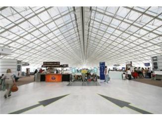 Roissy: un nouveau bâtiment en 2012 pour moderniser les terminaux