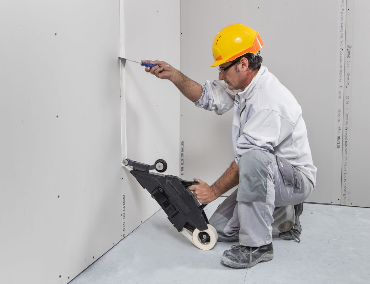 NF DTU 25.41  Ouvrages en plaques de plâtre  Plaques à faces cartonnées