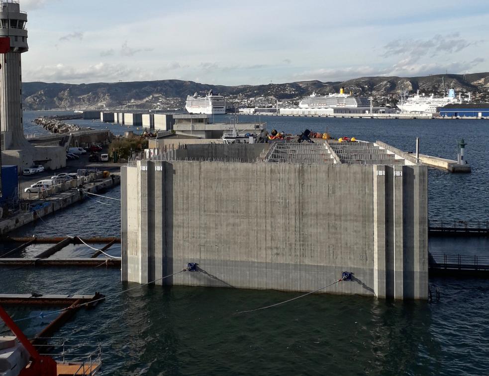 Le Marco Polo a coulé 66.000 m3 de béton en pleine mer