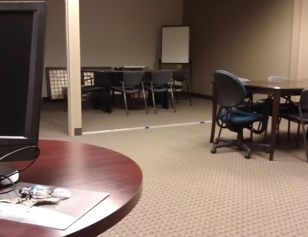 Le fonds KKR vend 86 000 m2 de sites français occupés par Orange