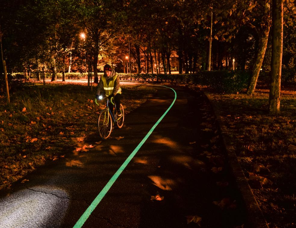 Une piste cyclable photoluminescente inaugurée à Pessac