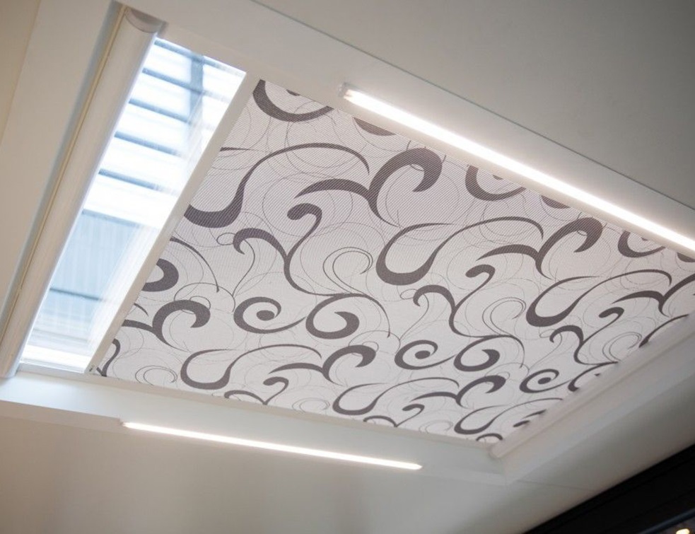 SKYSOL : le store enrouleur pour les puits de lumière par Reflexsol