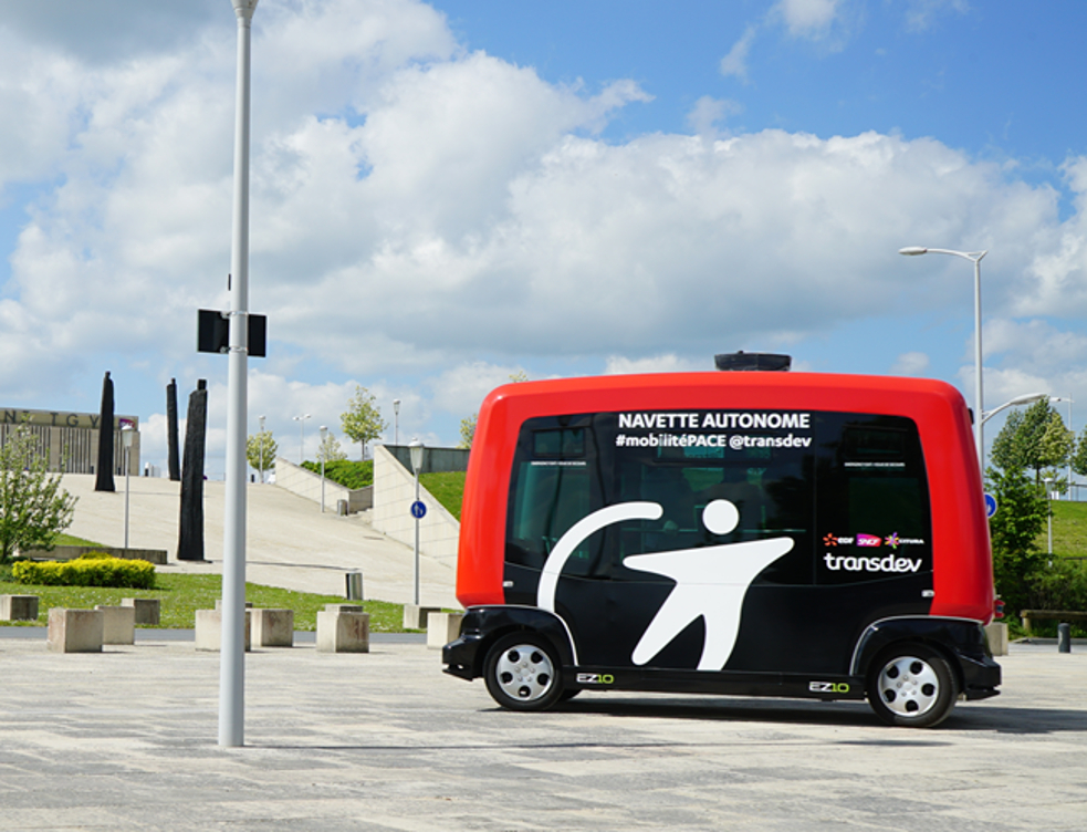 Première expérimentation d'une navette autonome près de Lyon