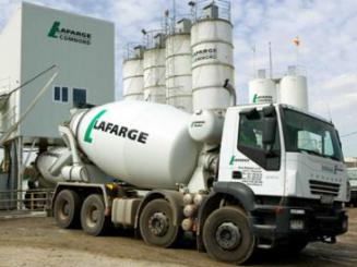 Lafarge: des salariés bloquent les 14 cimenteries du groupe