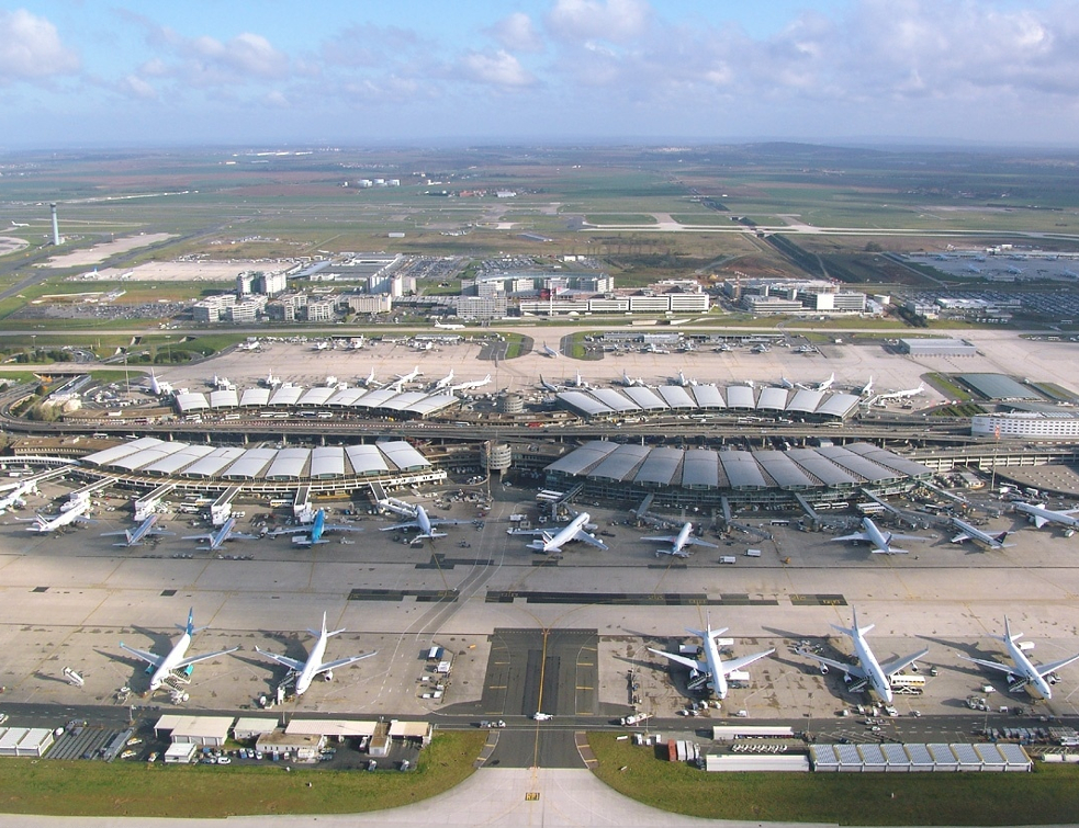 Futur terminal 4 à Roissy : des élus demandent la réduction des vols de nuit