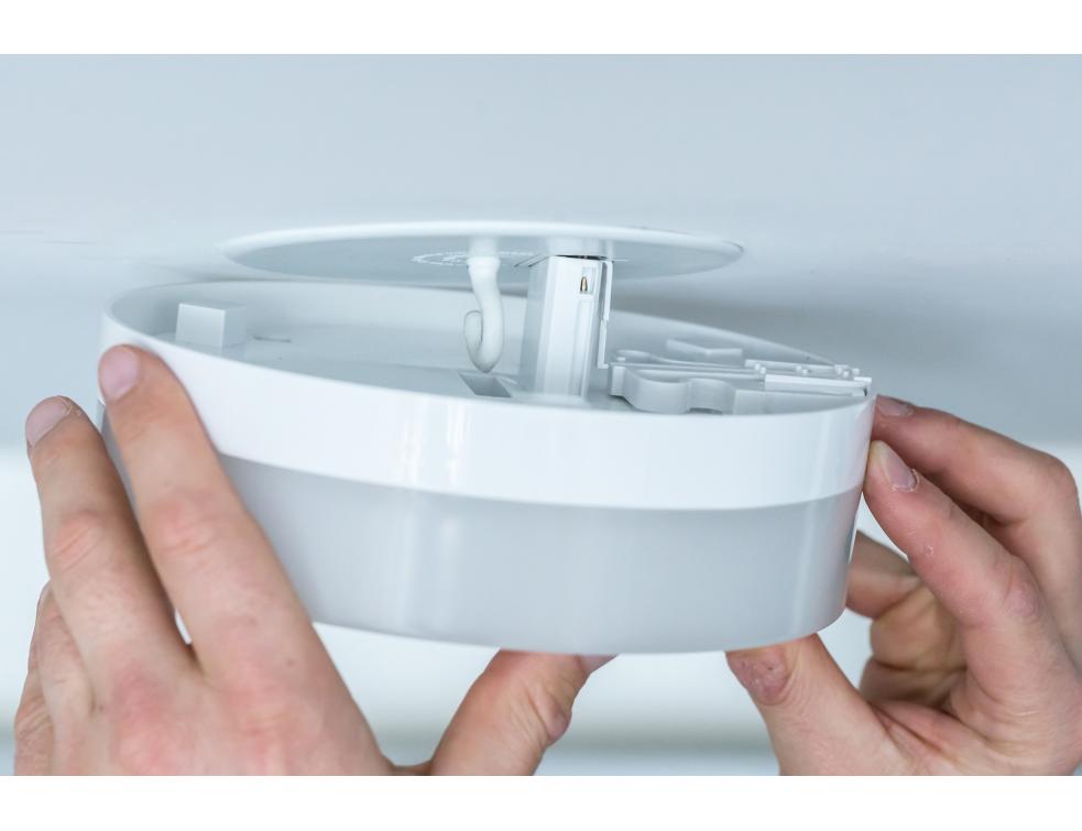 Lébénoïd® lance son nouveau plafonnier LED IZY Pro