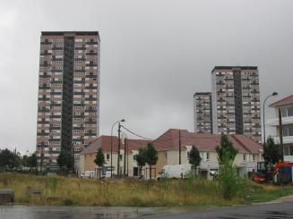 Rénovation urbaine: démolition de trois tours à Meaux