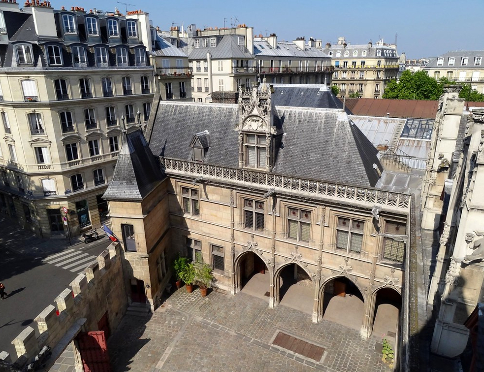 Le ministère de la Culture refuse un mécénat de Lafarge mis en cause en Syrie