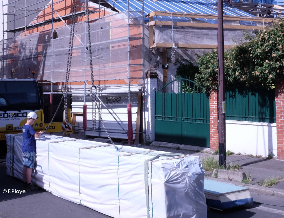 Quand un entrepôt se transforme en une spacieuse maison individuelle