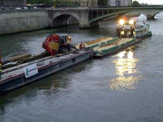 Paris-Plage : 6000 tonnes de sable sur les quais de Seine