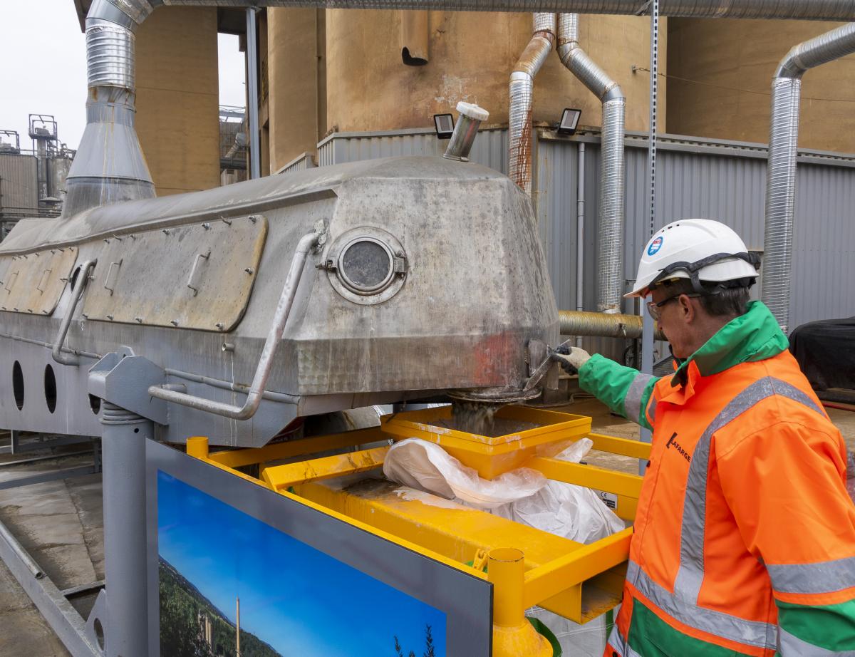 Le pari du stockage de carbone dans des granulats de béton recyclés