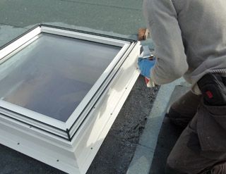 Fenêtre coupole : un relevé détanchéité en une seule intervention (page 2)