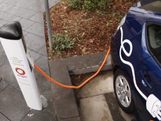 Véhicules électriques : la filière professionnelle sengage