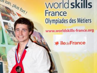 Taille de pierre : Mickaël Esnault, un candidat sur-motivé