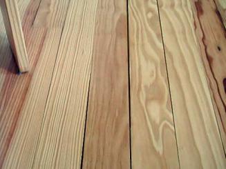 Sinistre à la loupe : disjonction de lames de parquet en bois