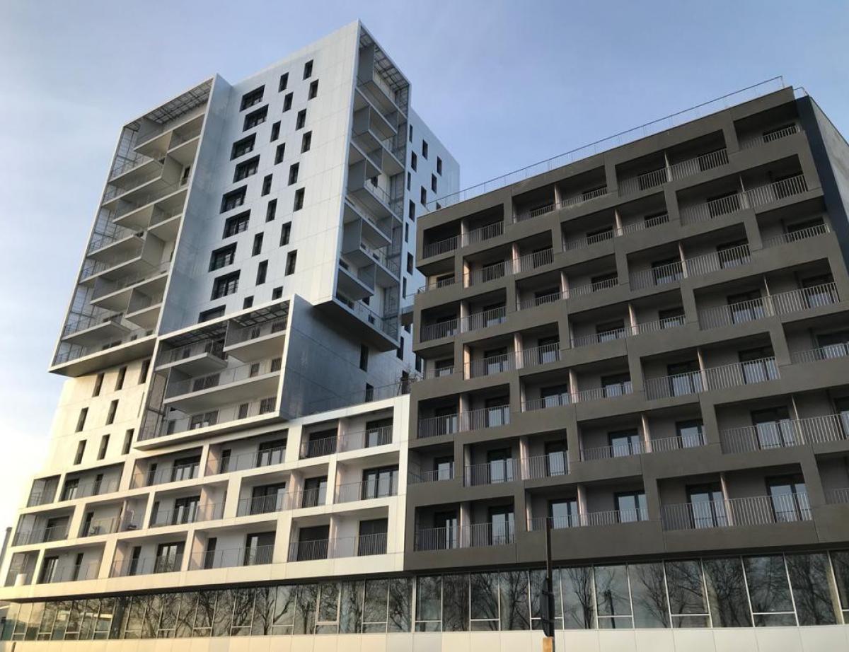 Bouygues subit une perte nette trimestrielle creusée par la pandémie