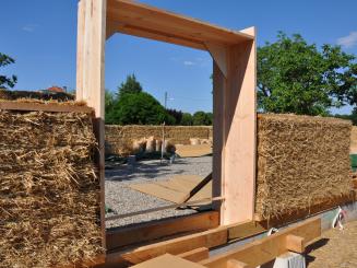 Pathologies : publication semestrielle des travaux de lAQC