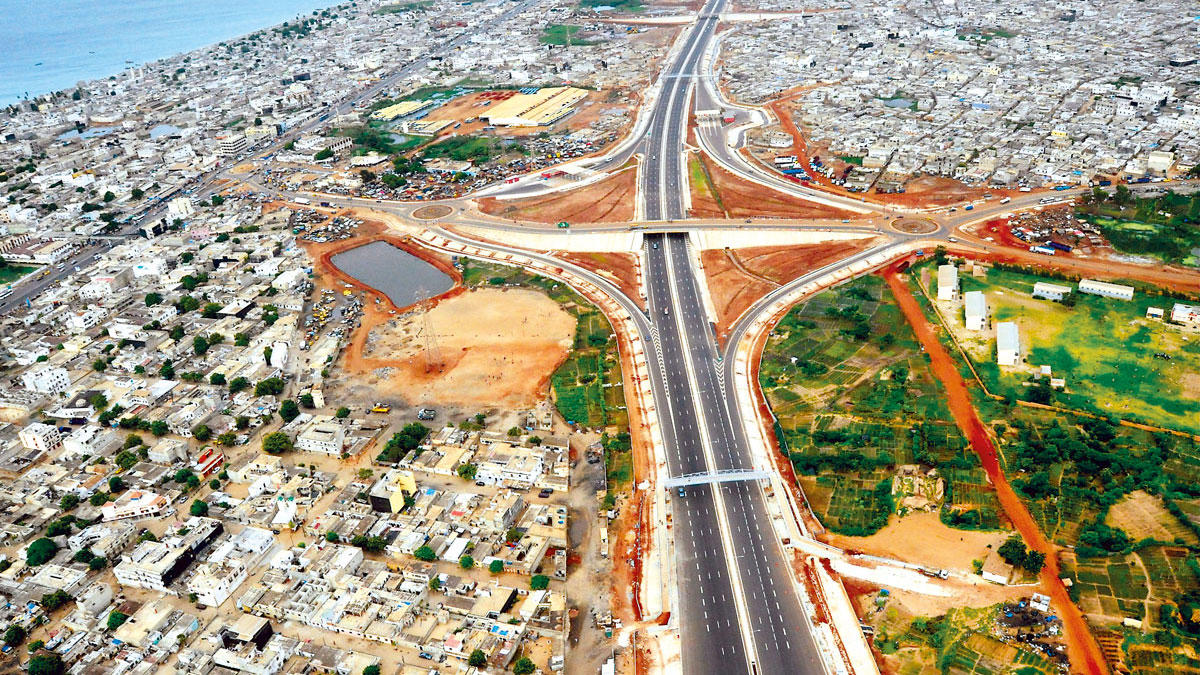 L'Etat sénégalais annonce un nouvel accord autoroutier avec le Français Eiffage