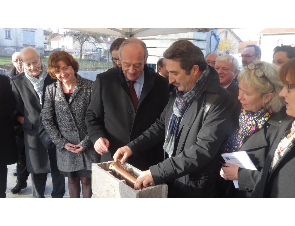 PAVATEX pose la première pierre de son nouveau site de production