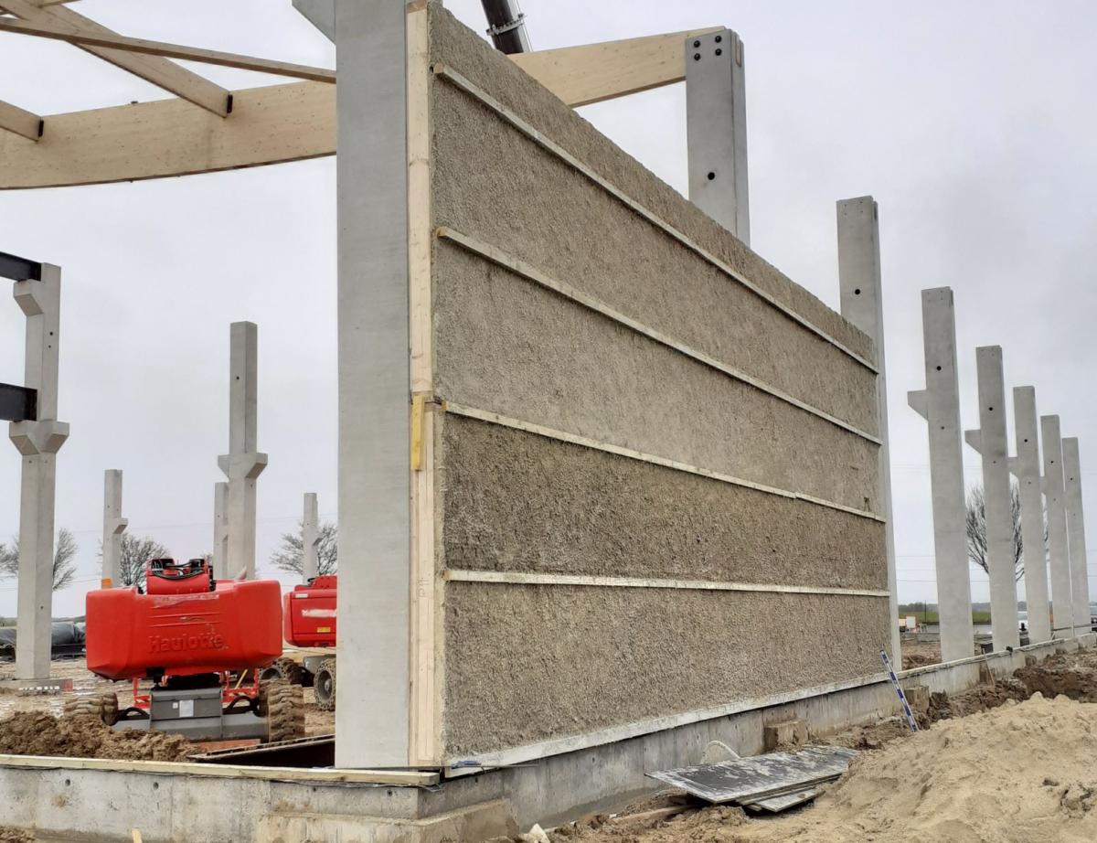 Murs en béton de chanvre : le pari de Wall Up en Seine-et-Marne
